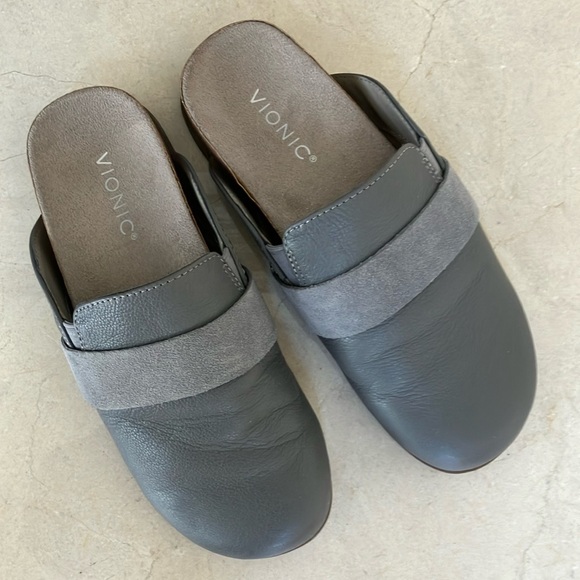 Vionic | Shoes | Vionic Gray Leather Flat Clogs Size 8 Womens | Poshmark